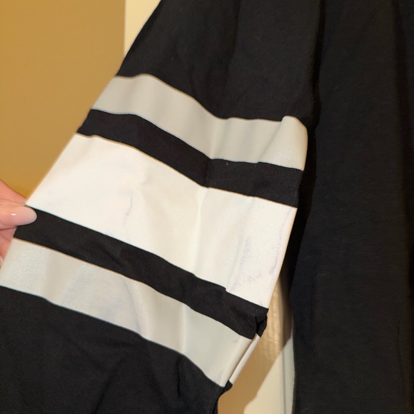 OVO X NFL Las Vegas Raiders Long sleeve - Picture 3 of 9